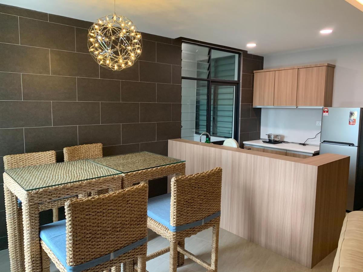 3Bedroom Rex Apartment 5Min Drive To Vivacity Kuching Buitenkant foto